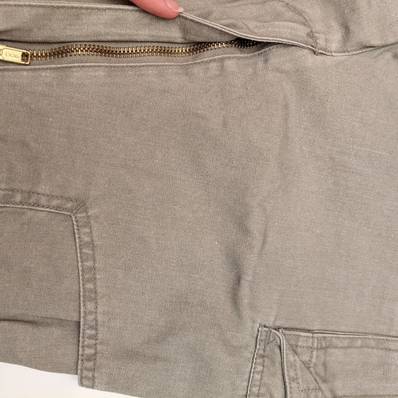 New thick sturdy cargo shorts with many pockets - Picture 4 of 8